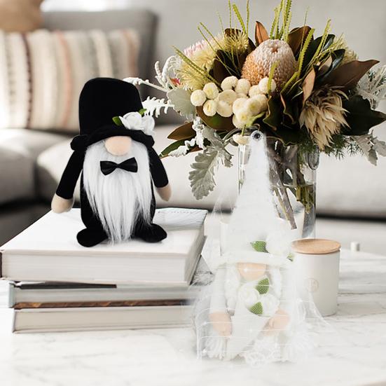 2Pcs/Set Bride Groom Doll Lace Bendable Flower Arm Cloth Nose Design Ornament Wedding Gnome