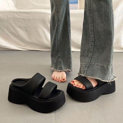 Уличная одежда универсальные тапочки юбка женские летние 2024 французские нескользящие тапочки нишевый дизайн классные тапочки