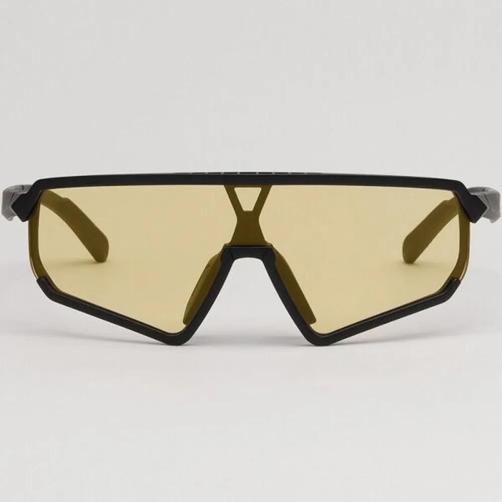 [adidas] Sports Photochromic Sunglasses Fishing Riding Cycling Fashion Yellow Goggles SP0017 02E