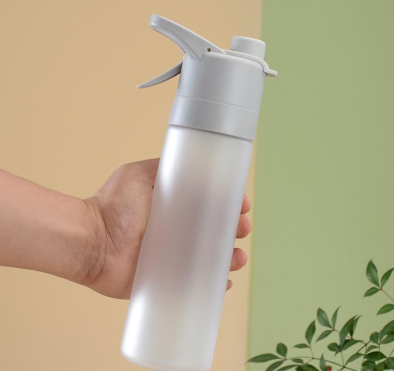 Портативные спортивные пластиковые бутылки для воды для студентов, креативные бутылки-спреи, летние, для военной подготовки, удобные стаканы для воды