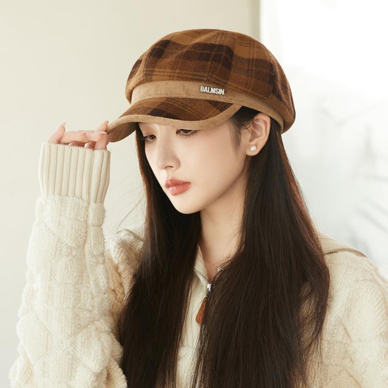 Hat Women's Yinglun Style Retro Plaid Octagonal Hat Autumn and Winter Fashion Versatile Newspaper Bee Hat High Quality Leather Edge Baseball Cap