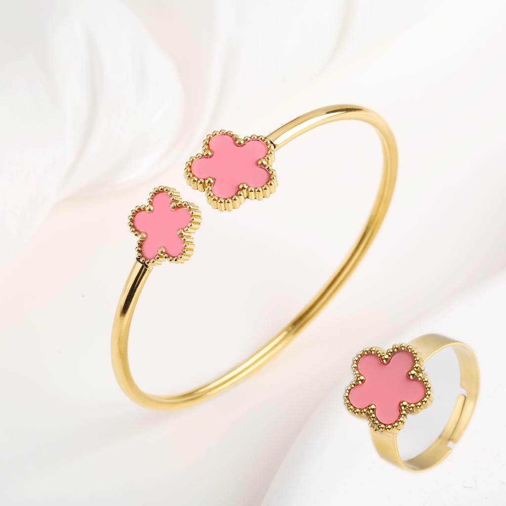 New Design Lucky Stainless Steel FIve Leaf Flower Bangle Ring Jewelry Set for Women Waterproof Fashion Jewelry Party Gift Clover