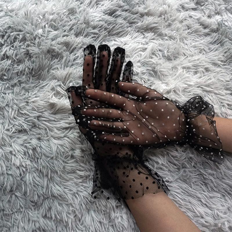 Pair Grace Autumn Summer Women Short Tulle Gloves Stretchy Lace Spots Lotus