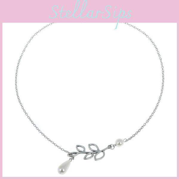 Элегантное жемчужное колье с подвеской-листочком из сплава для модных женщин и трендовых стилей