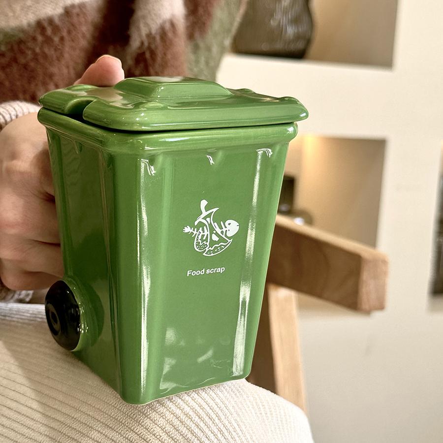 Creativity Mug Funny Trash Can Cup 400ml Coffee Mug Global Collection Ceramic Milk Cup with Lid And Spoon Tabletop Decor