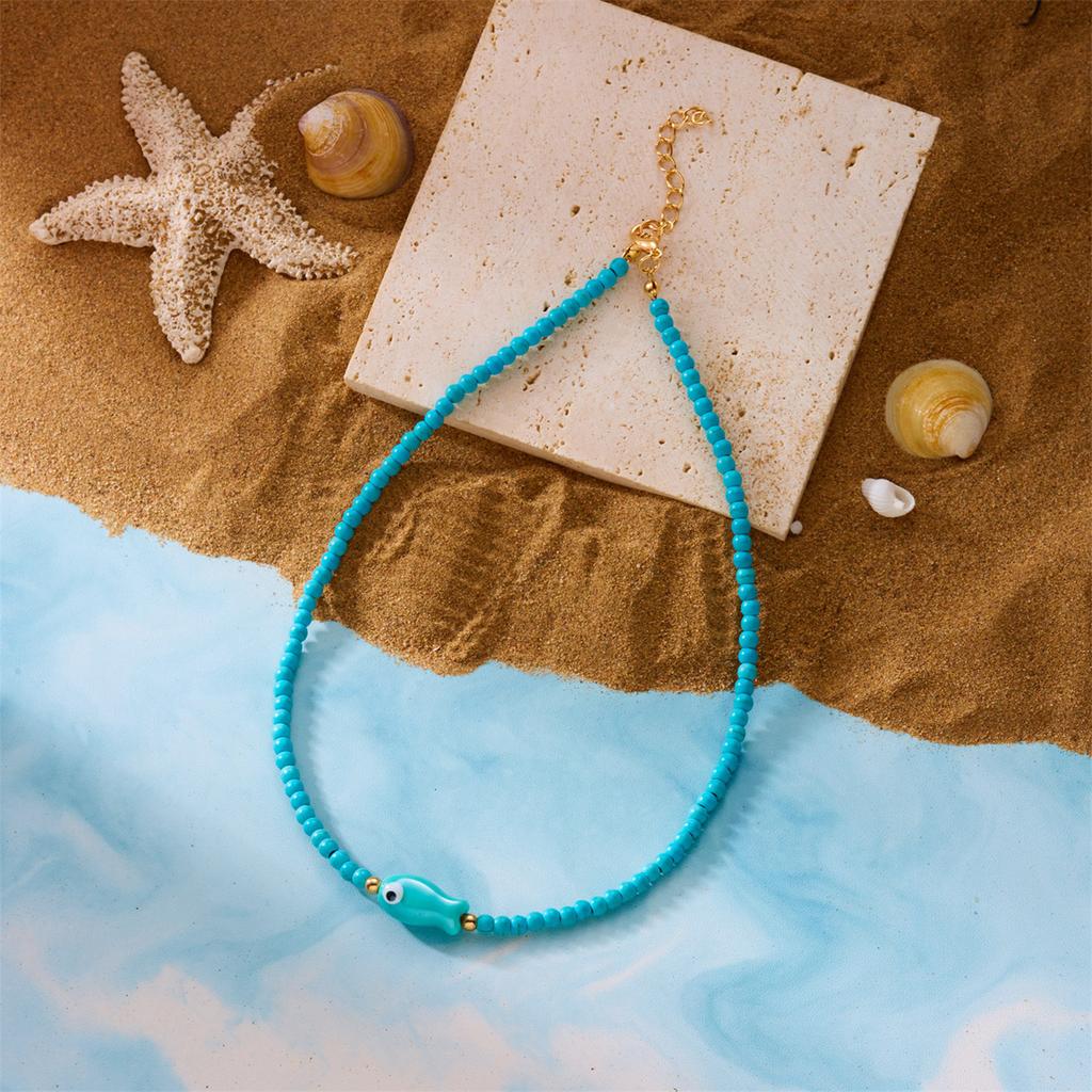 Керамическое ожерелье-подвеска в виде рыбки Gmai для женщин, многоцветные рисовые бусины с бирюзовыми акцентами, нежные украшения в виде рыбок для повседневной носки и отпуска