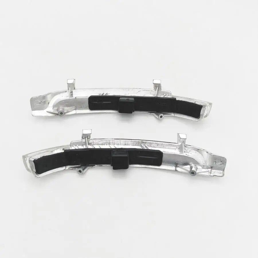 Pair For Skoda Octavia A5 A6 Sedan Combi 2009 2010 2011 2012 2013 Car-Stying Rear Mirror LED Turn Signal Indicator Light Lamp