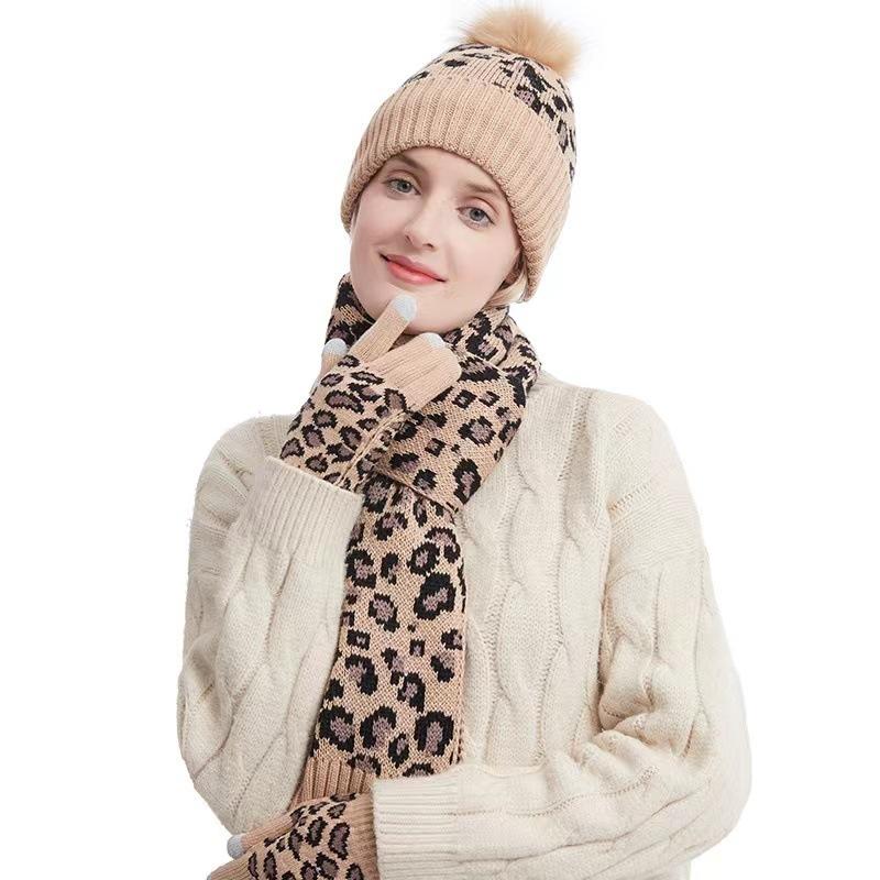 Women's Winter Keep Warm Set Fleece Lining Beanie Telefingers Gloves Thicken Scarf Knitted Muffler Hat Leopard Neckerchief