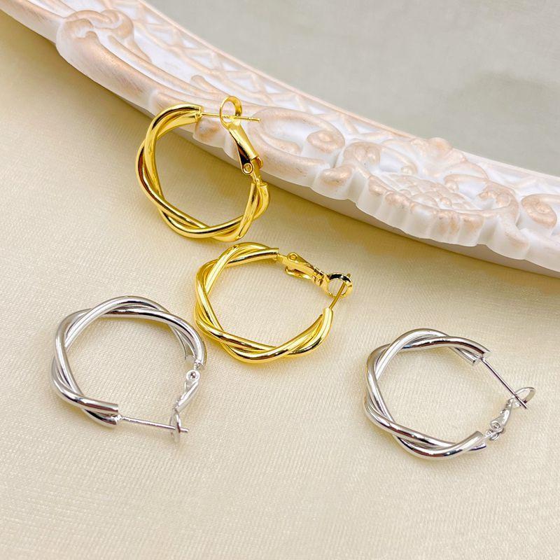 Classic Simple Twisted Weaving Metal Hoop Earrings for Woman 2025 New Vintage Geometric Statement Earrings Zircon Brincos Gift