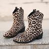 Современные ботинки на квадратном каблуке с щиколоткой, зимняя женская обувь без застежек, распродажа 2024 года, высококачественные лаконичные женские ботинки с острым носком в леопардовом стиле)