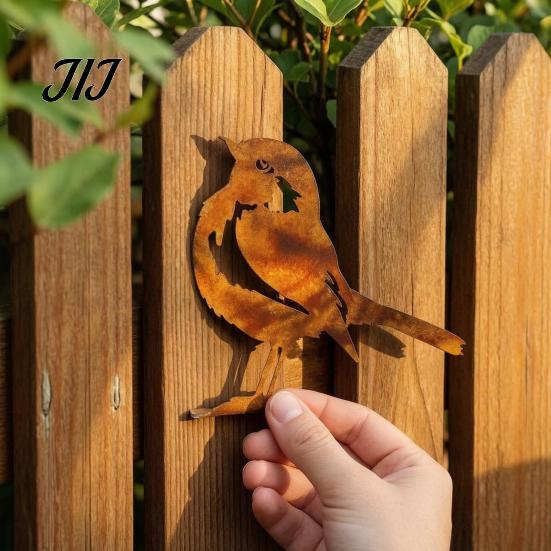 Durable Iron Animal Statue Distressed Rustic Bird Figurine, Rusty Metal Silhouette Ornaments, Retro Artistic Garden Ornament Yard Art for Patio