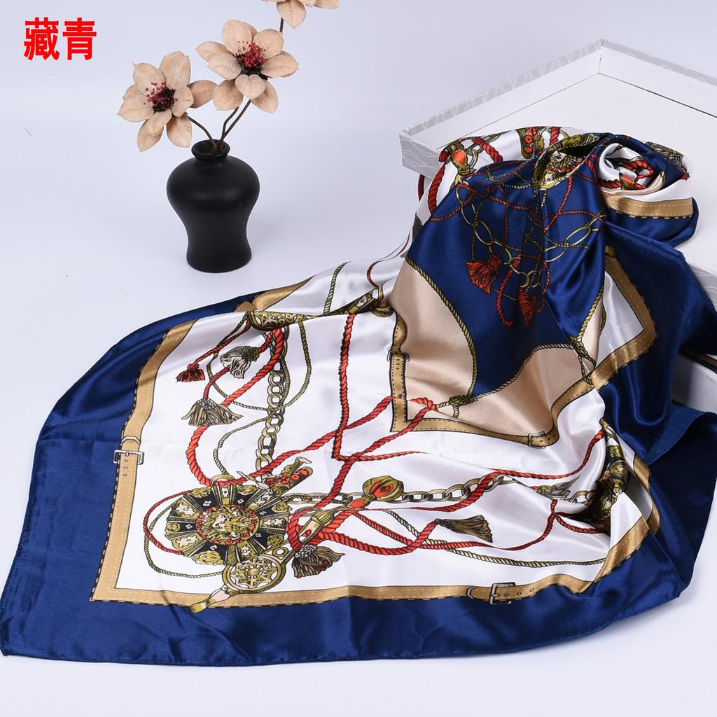 Autumn and winter new chain square silk scarf 91 * 91 Xinjiang square scarf, Yiwu stall