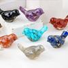 Натуральный камень красочная фигурка птицы позитивная целебная энергия ручная работа искусственный кристалл мини-статуэтка птицы украшение для домашнего офиса настольный орнамент