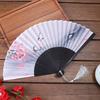 Китайский японский складной веер с деревянным черенком, классический танцевальный веер с кисточкой, элегантный женский веер для вечеринки, художественного промысла, подарка, украшения для дома