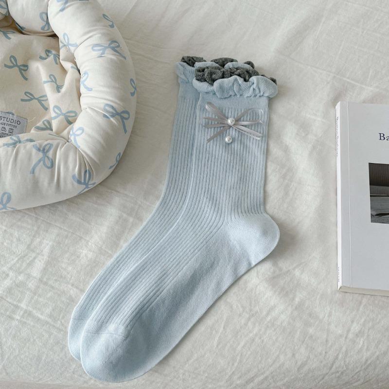 Ladies Spring and Summer Thin Sweet Three Dimensional Flower Solid Color Curled Edge Bow Pile Socks