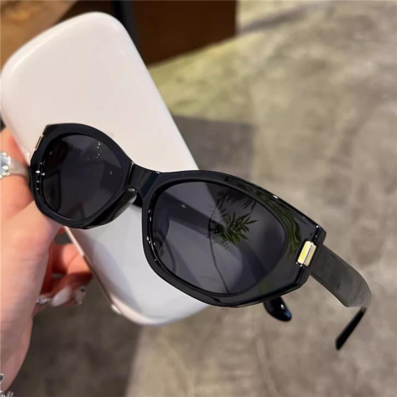 JYL TS Square Sunglasses Women UV Protection  Plain Frame 3923