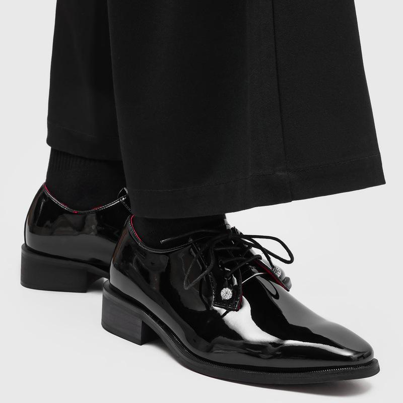 Men's Glossy Red Bottom Leather Shoes, British Style, Pointed Toe - Perfect for Business, Formal, Casual, or Wedding Attire (Model 2607)
