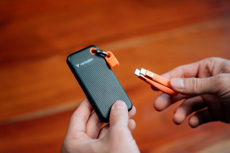 Verbatim 32193 Pocket SSD Drive 1TB, USB-C 3.2 Gen 2, M.2, up to 1000MB/s, Black/Orange