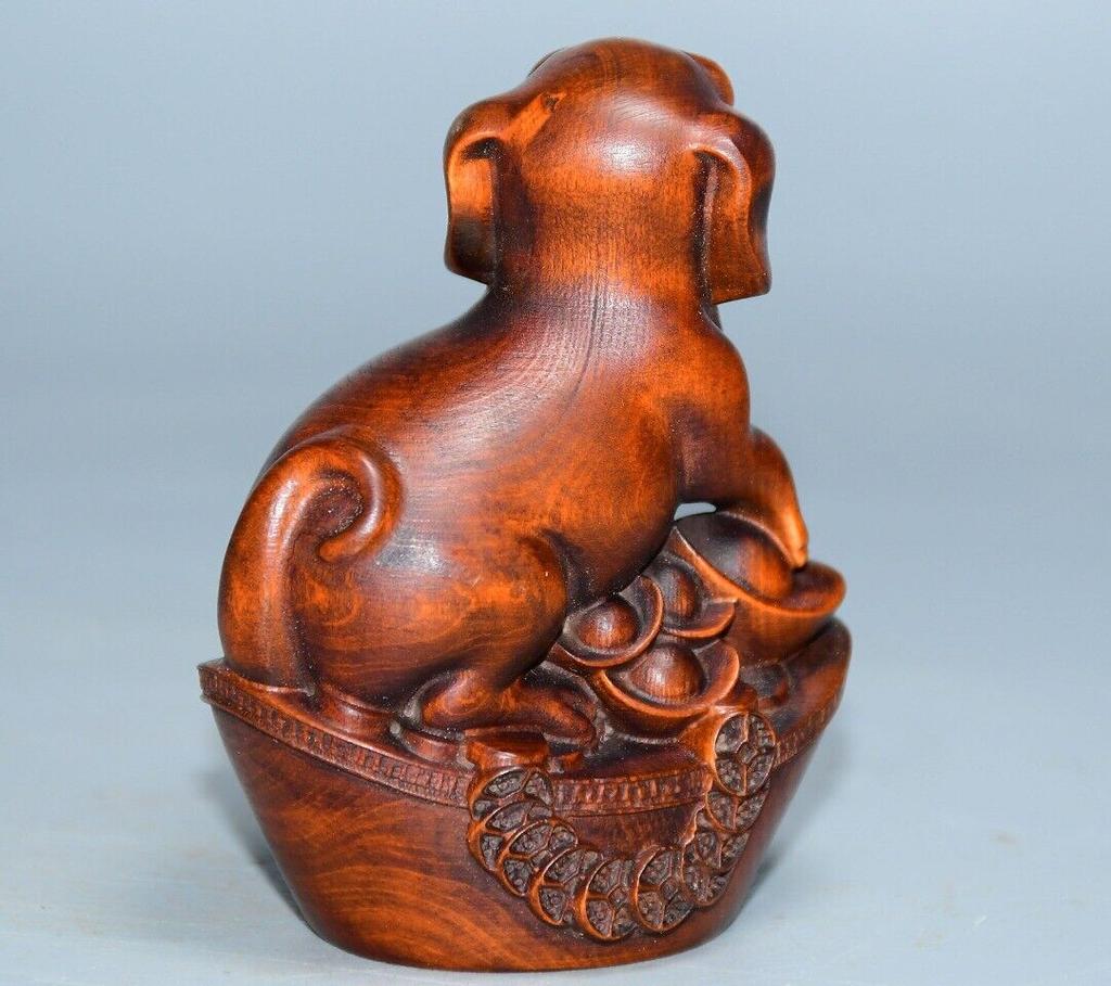 China Natural Boxwood Wood Carved Dog Statue Exquisite Figurines Ornament Art