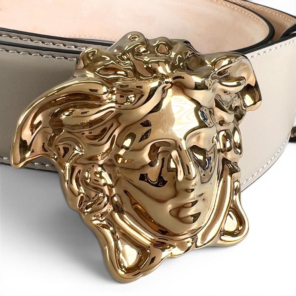 Отличный ремень VERSACE пряжка с мотивом Медузы бежевый Телячья кожа мужской Б/у