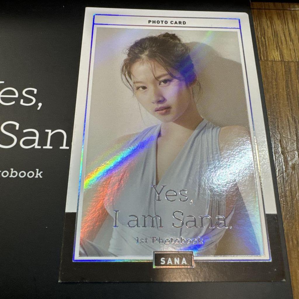 [Б/У] TWICE SANA Сана Делюкс Фотобук "Yes, I am Sana" с Торговой Картой