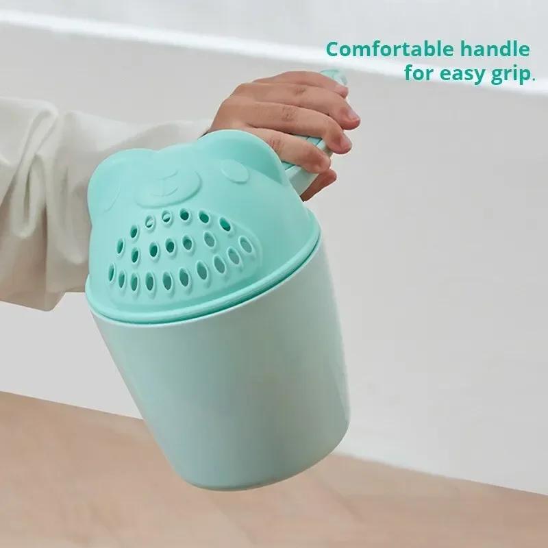 Защитите глаза вашего ребенка с помощью этого многофункционального ополаскивателя для шампуня, средства для купания и душа для детей