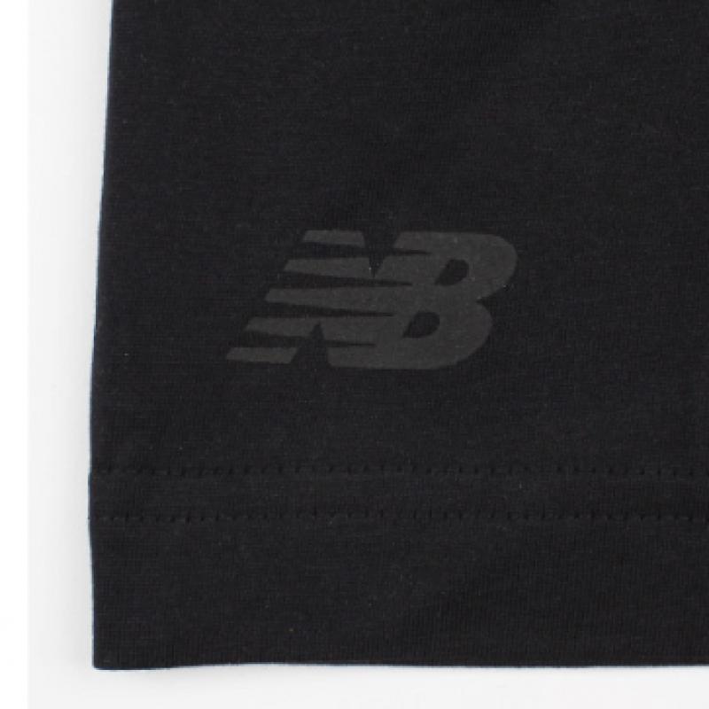 New Balance EssenTial Small Logo T shirT Nbneg21203