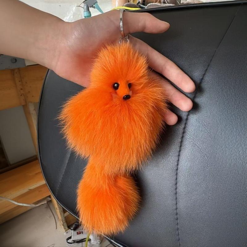 Stylish Little Fox Car Keychain A Cute Bag Charm/Pendant With An Adorable Design, Perfect For Women'S Daily Use