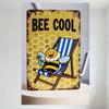 Винтажная металлическая жестяная вывеска 'Cool Bee', Потертый желтый узор в виде сот с декором в виде пчелы на шезлонге, Ретро-ржавая окантовка для дома