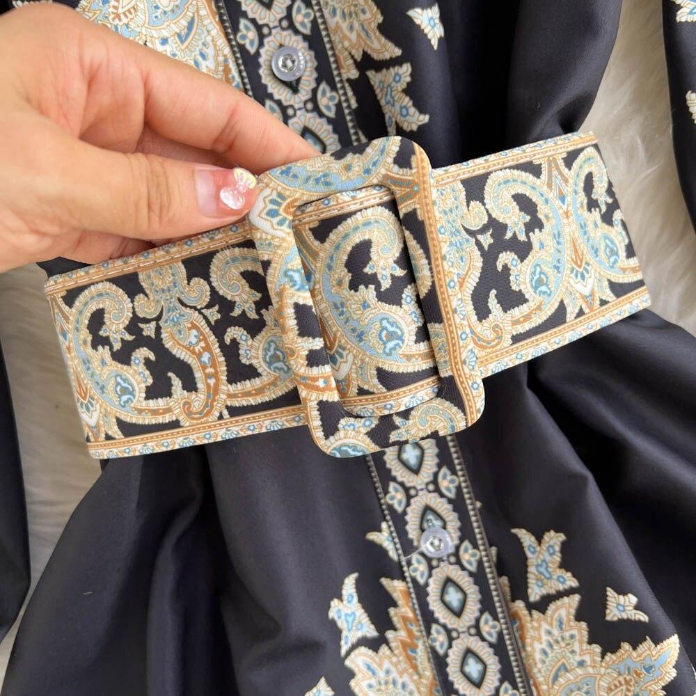 МОДА Платье-рубашка в стиле ретро с принтом в стиле суда, воротником-поло, новое высококачественное платье с французской талией, весна 2024 г.