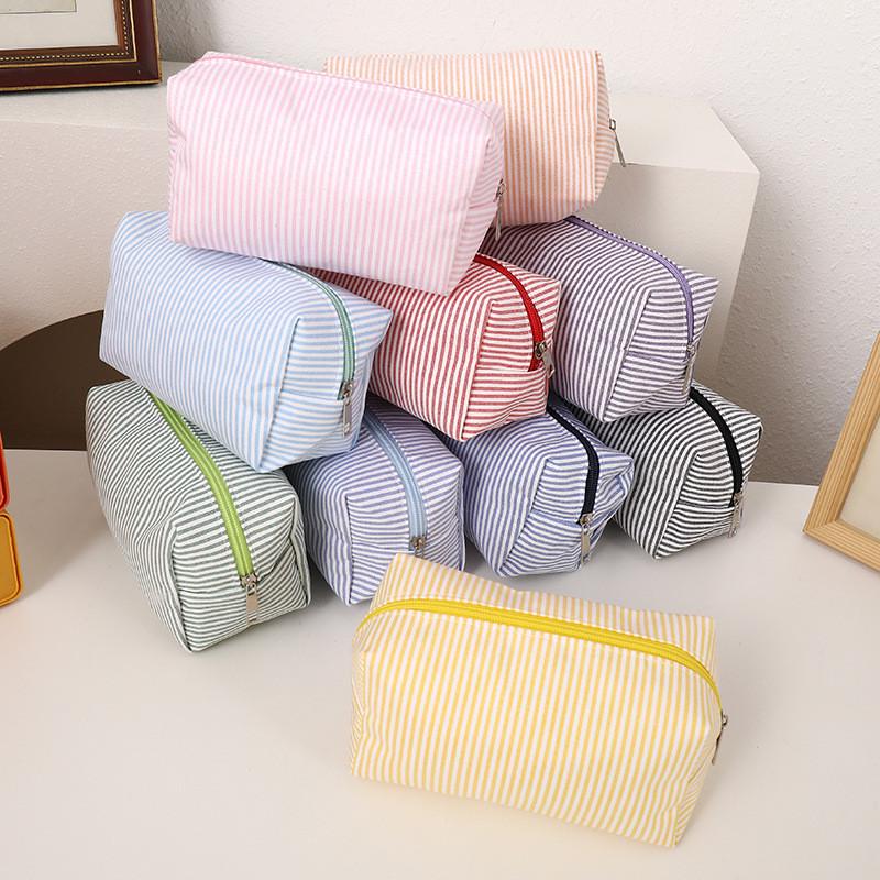 Student Grid Pattern Triangle Pencil Case With Striped Fabric For Portable School Supplies