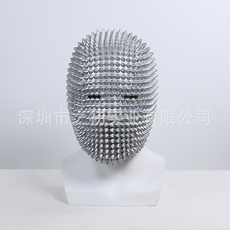Popular Halloween masquerade mask with spikes and rivets, scary and funny prop