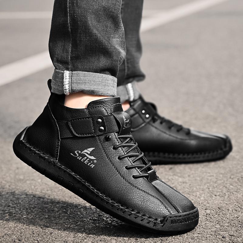 New 2025 Handmade Leather Men Boots Man Breathable Casual Leather Shoes Design Sneakers Men Ankle Boots Breathable Outdoor Boats