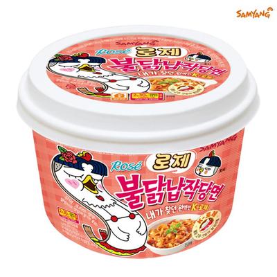 Плоская стеклянная лапша Samyang Rosé со вкусом горячей курицы в чашке 169,4 г (3 варианта)