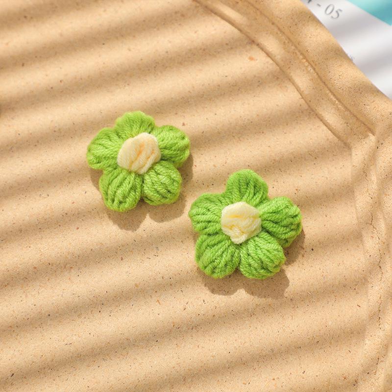 Handmade Crochet Wool Flowers: Teacher’s & Mother’s Day Hair Clips & Accessories