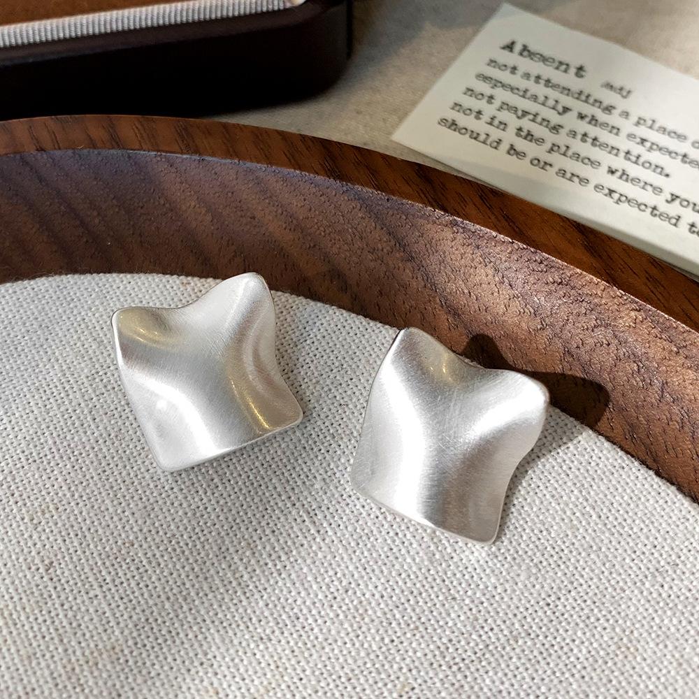 Fashionable, Light Luxury Temperament, Irregular Folds, Brushed Earrings, Personalized, Niche, High-end, Versatile Earrings for Women