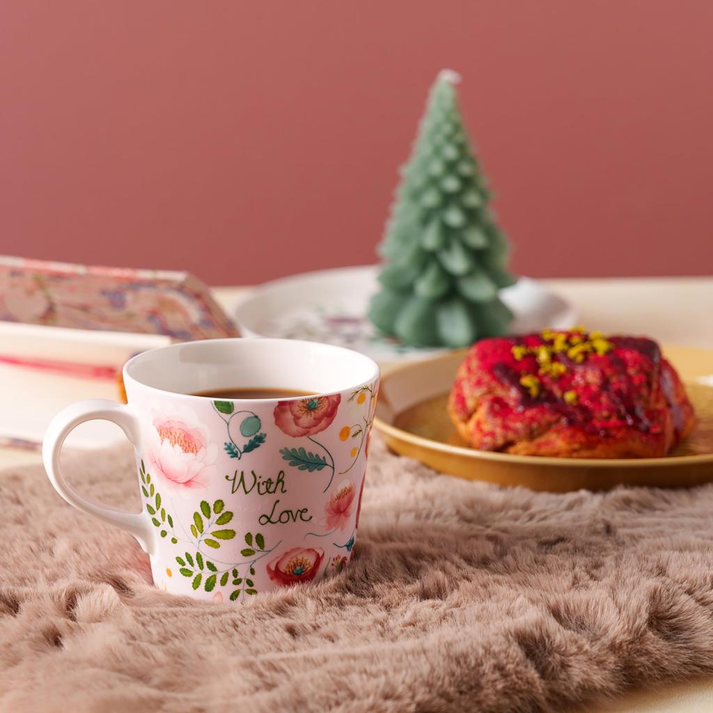 Кружка NARUMI Anna Emilia Цветочная Nordic Подарочная, 340 мл, «С любовью», Розовая, Печать, Милая, Дизайн, Большая, Подарок, Безопасна для микроволновой печи, Безопасна для посудомоечной машины, В коробке,