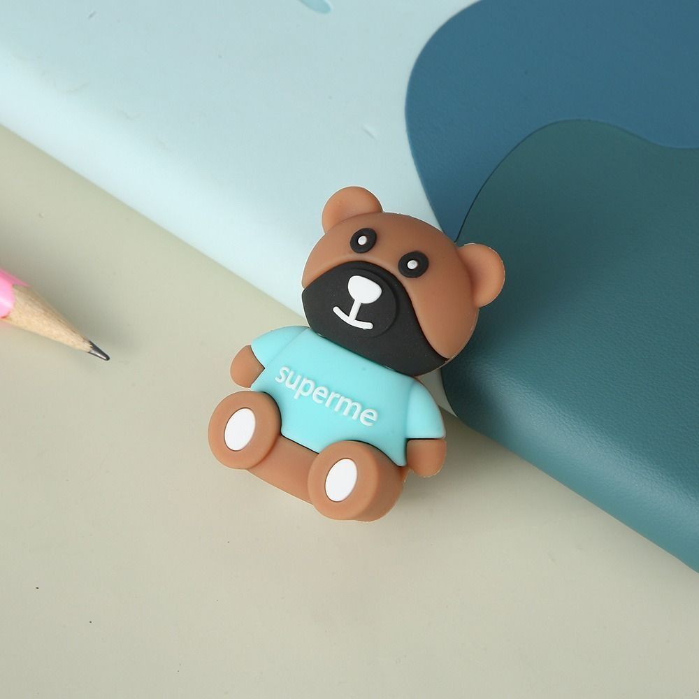 2 шт. креативная точилка для карандашей в форме 3D-мультяшной капибары, милый перочинный нож, детские пластиковые настольные безделушки, школьные канцелярские принадлежности, подарок