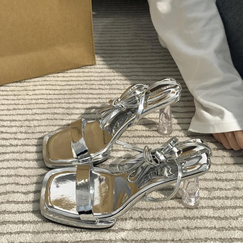 Корейская версия сандалии с квадратным носком женские тонкие каблуки 2024 новые модные повседневные простые универсальные однотонные туфли на высоком каблуке летние