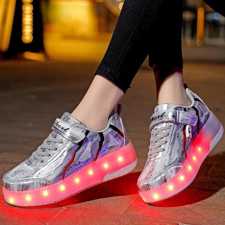 Кроссовки для бега девочки осень новые кроссовки для бега студенческая версия мальчики колесные кроссовки плоские ролики мигающий свет кожа прилив