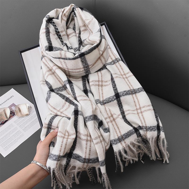 High Looking Imitation Cashmere Retro Hoop Yarn Plaid Scarf for Women Autumn and Winter Fashion Warm Tassel Shawl Scarf