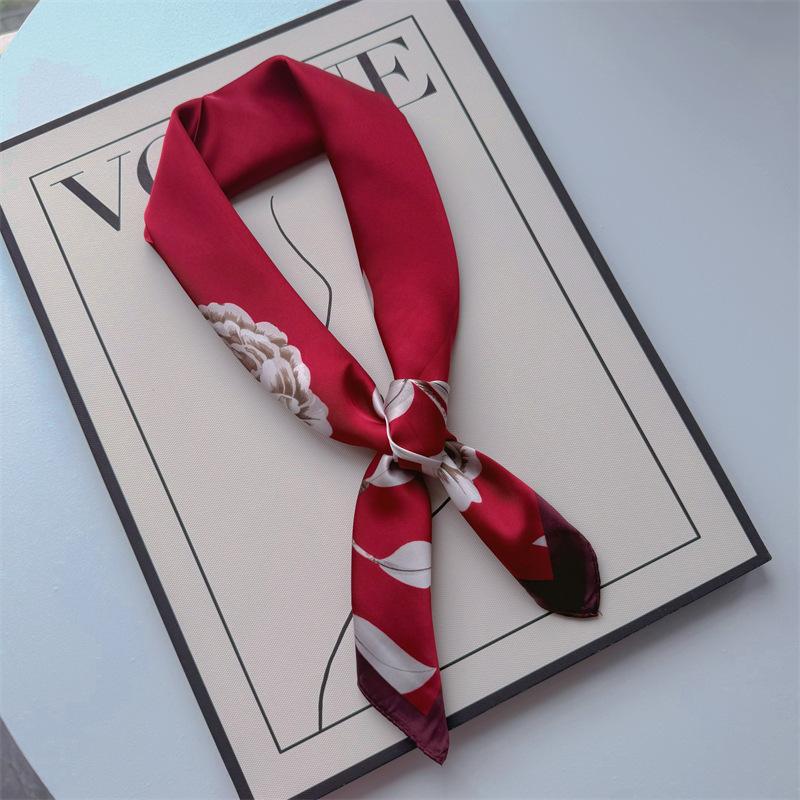 New Hundred Hundred Satin Letter Print Neckerchief 70×70 Silk Scarf Small Square Scarf High Sense of French Scarf