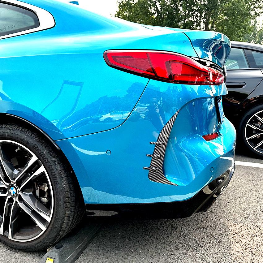 Совместимо с BMW 2 серии F44 2023 года: Передний сплиттер, Задний диффузор, Заднее антикрыло, Пороги, Решетка радиатора Night Black Комплект кузова 225 Fan.