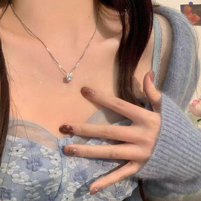 Маленький квадратный циркониевый кулон, модное простое женское роскошное элегантное блестящее ожерелье с цепочкой на ключицы, ювелирные изделия, подарки для вечеринок, аксессуары