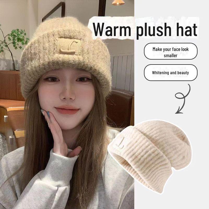 Женская шапка из плотной шерсти для большой головы — теплая, свободная вязка с ушами для осени и зимы