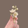 Literary Green Jasmine Brooch Plant Flower Pearl Brooch Retro Temperament Anti-Light Buckle Pin Accessories