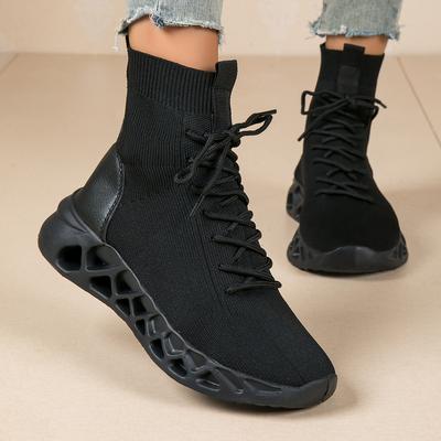 Весна 2025 новые спортивные туфли из летучего трикотажа на платформе для активного отдыха, универсальные модные женские туфли, носки-туфли, галоши