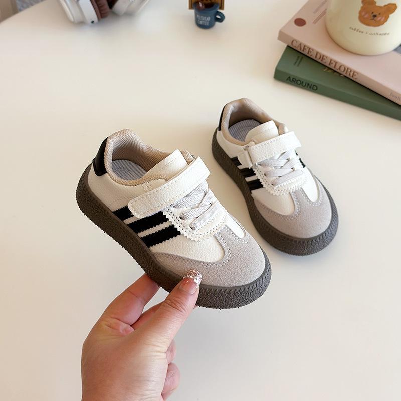 Детские моральные тренировочные туфли весенние новые спортивные туфли для мальчиков повседневные кеды для скейтбординга маленькие белые туфли для девочек мягкая подошва детские туфли Forrest Gump