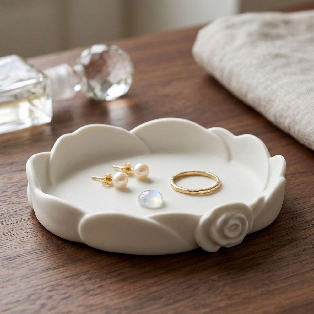 Non-Slip Base Minimalist Flower Key Dish Plastic Floral Decorative Holder Vanity Tabletop