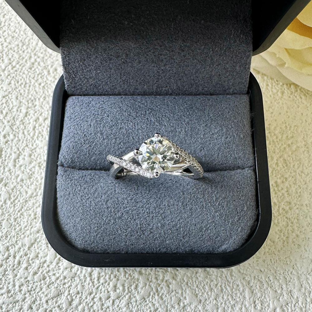 Vinregem 100% 925 Sterling Silver 3EX VVS1 D Color Round Cut 6.5MM 1CT Real Moissanite Diamonds Ring for Women Engagement Fine Jewelry Gifts